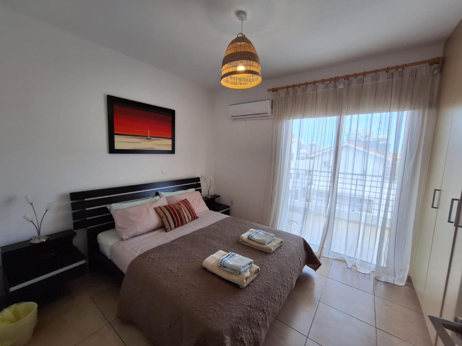 Apartment Helena Paralimni Eksteriør billede